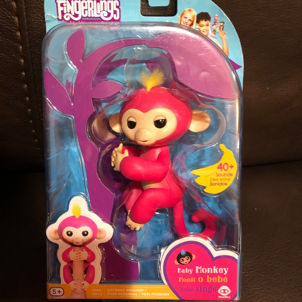 Fingerling toy